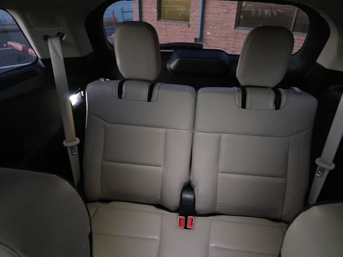 Used 2020 Ford Explorer Limited w/ Class III Trailer Tow Package image 29