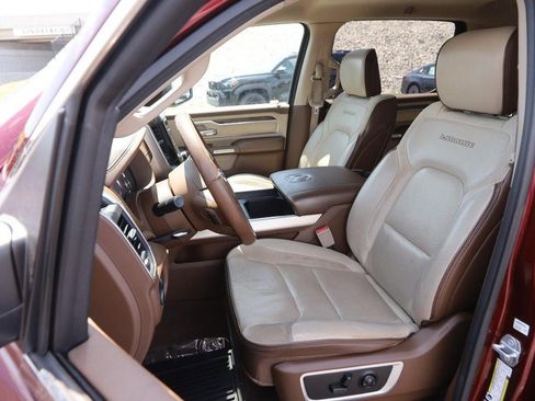 Used 2019 RAM 1500 Laramie AWD/4WD image 6