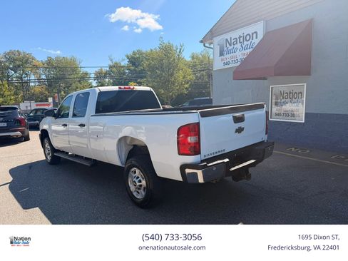 Used 2011 Chevrolet Silverado 2500 LT w/ Convenience Package AWD/4WD image 4