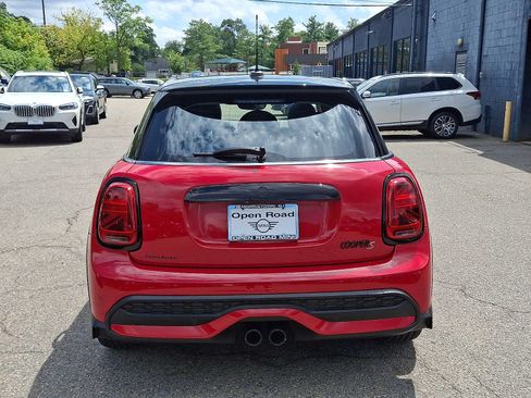Used 2024 MINI Cooper S FWD image 5