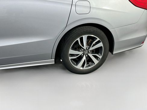 Used 2023 Honda Odyssey Touring image 32