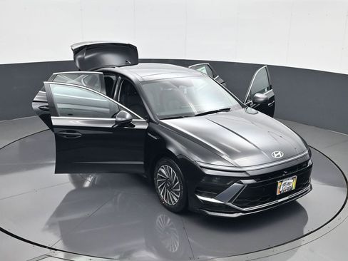 New 2026 Hyundai Sonata Limited image 29