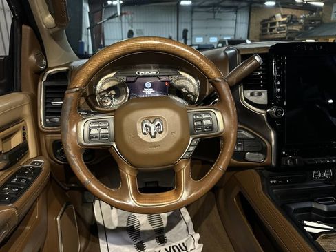 Used 2019 RAM 2500 Limited AWD/4WD image 8
