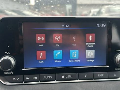 New 2025 Nissan Sentra S image 17