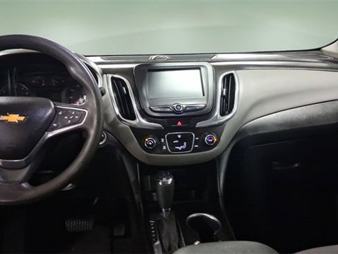 Used 2018 Chevrolet Equinox LS image 10