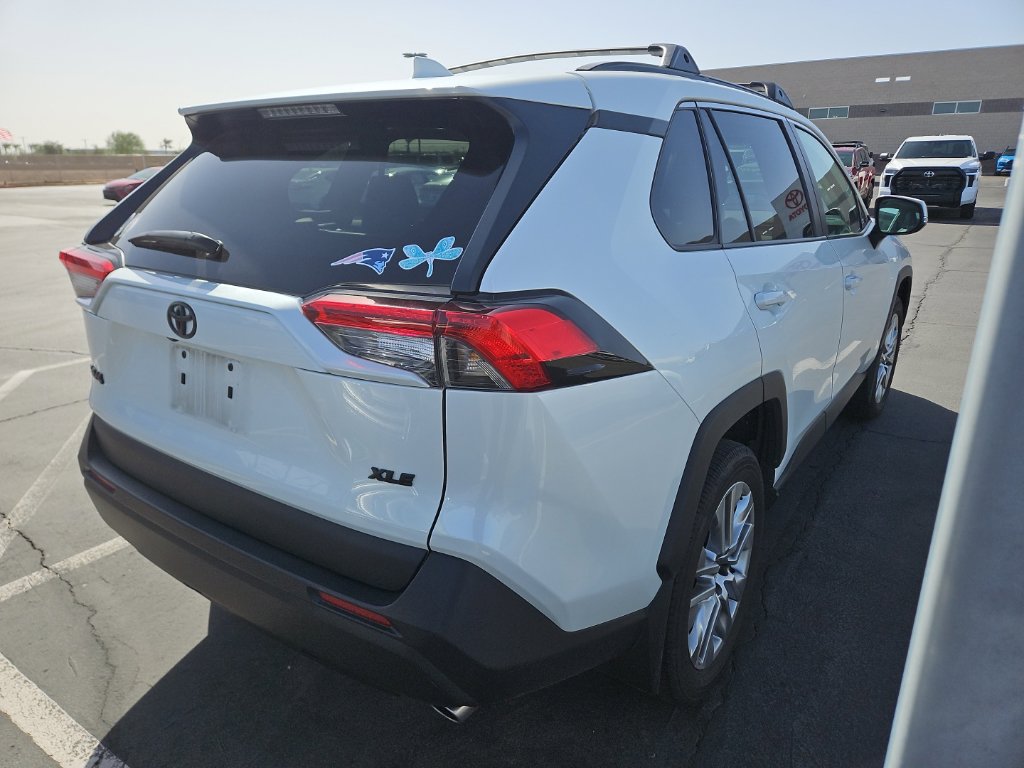 Used 2024 Toyota RAV4 XLE Premium FWD image 3