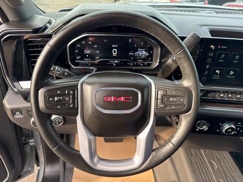 Used 2024 GMC Sierra 1500 Elevation w/ LPO, Elevation Black Package image 12