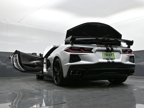 Used 2020 Chevrolet Corvette Stingray Convertible w/ 1LT image 33