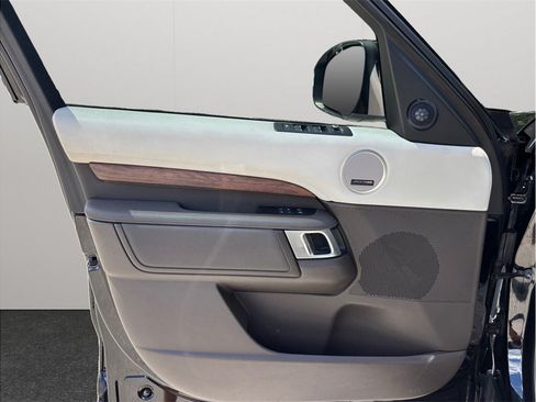 Used 2020 Land Rover Discovery HSE AWD/4WD image 22