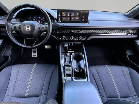 Used 2025 Honda Accord Sport image 8