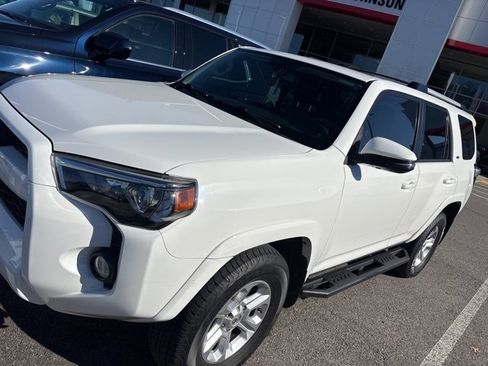 Used 2019 Toyota 4Runner SR5 image 1