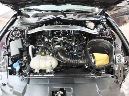 Used 2022 Ford Mustang Mach 1 w/ Mach 1 Handling Package RWD image 11