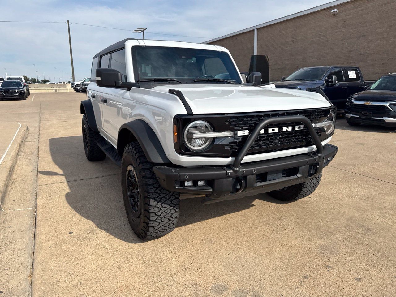 Used 2022 Ford Bronco Wildtrak AWD/4WD image 2