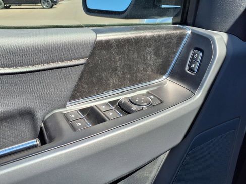 Used 2022 Ford F150 XLT w/ Equipment Group 302A High image 12