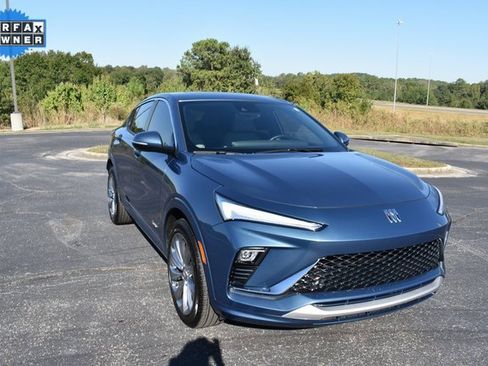 Used 2024 Buick Envista Avenir image 1