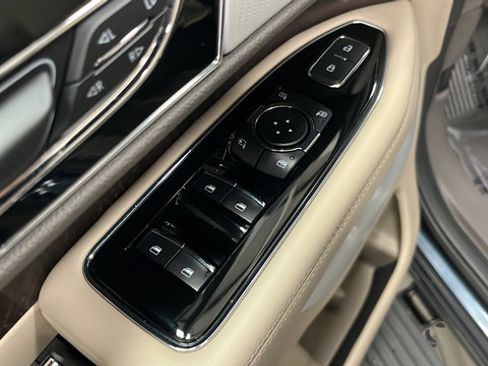 Used 2024 Lincoln Navigator Reserve AWD/4WD image 22