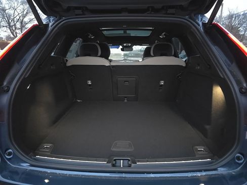 New 2026 Volvo XC60 B5 Plus w/ Climate Package AWD/4WD image 24