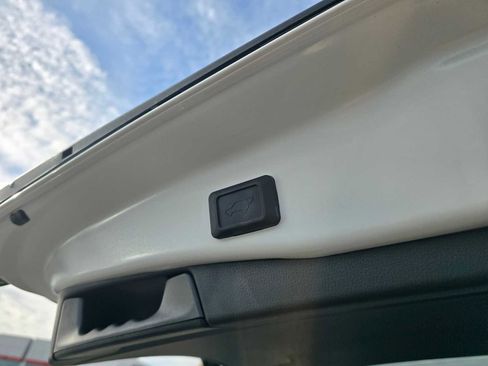 New 2025 Toyota RAV4 XLE image 19