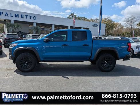 Used 2024 Chevrolet Colorado Trail Boss w/ Technology Package image 7