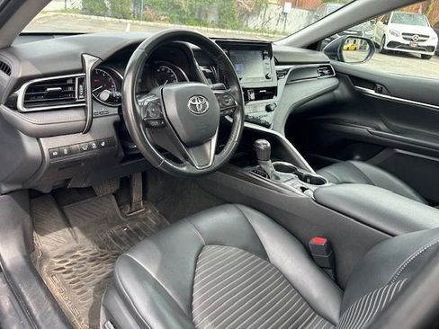 Used 2023 Toyota Camry SE w/ Cold Weather Package AWD/4WD image 4