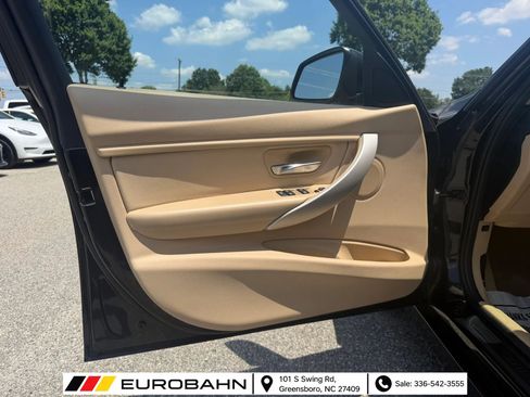 Used 2015 BMW 320i xDrive Sedan AWD/4WD image 8