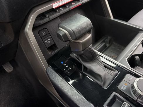 Used 2025 Toyota Tundra SR5 AWD/4WD image 21