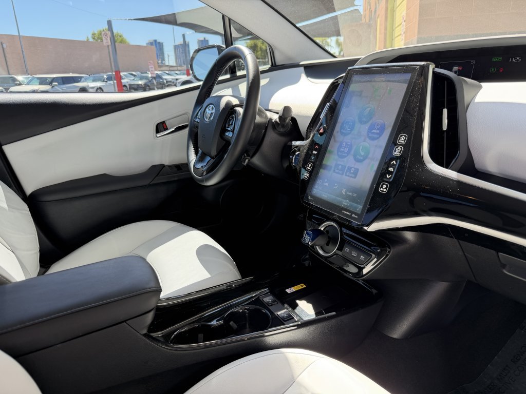 Used 2020 Toyota Prius Prime XLE FWD image 36