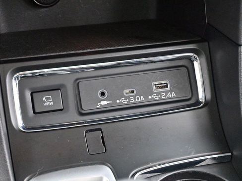 Used 2023 Subaru Ascent Limited w/ Technology Package AWD/4WD image 25