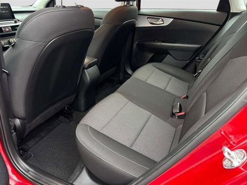 Used 2023 Kia Forte LXS image 9