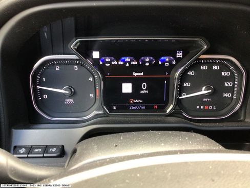 Used 2023 GMC Sierra 2500 Denali w/ Denali Black Diamond Edition image 8