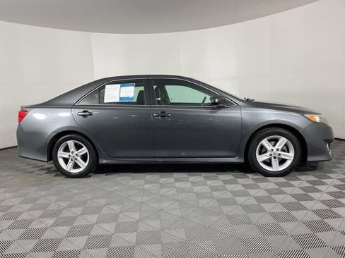 Used 2012 Toyota Camry SE image 11