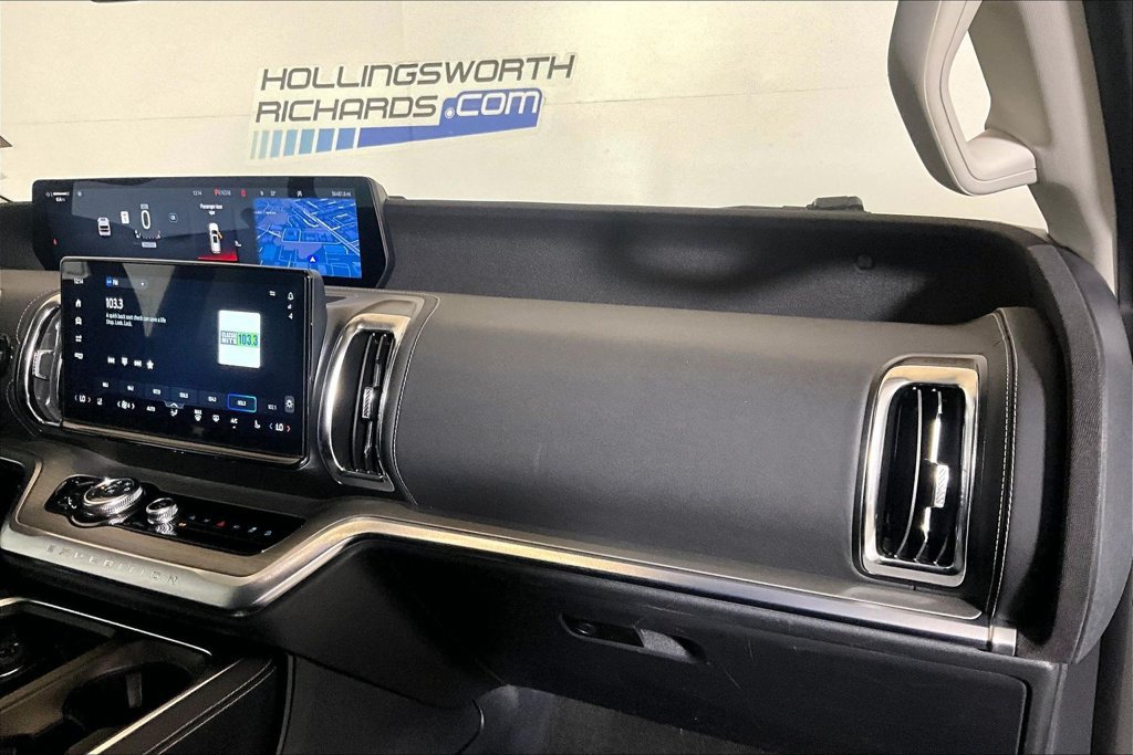 Certified 2025 Ford Expedition Max Platinum AWD/4WD image 12