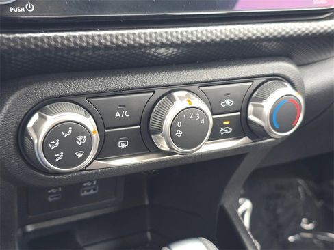 Used 2024 Nissan Kicks SV image 35