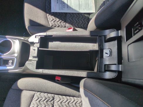 Used 2024 Chevrolet Equinox LT AWD/4WD image 25