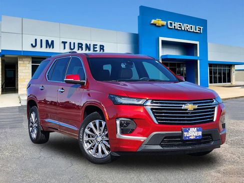 Certified 2023 Chevrolet Traverse Premier image 1