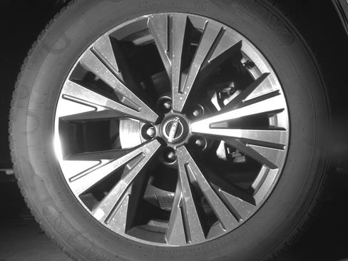 Used 2023 Nissan Rogue SV AWD/4WD image 13