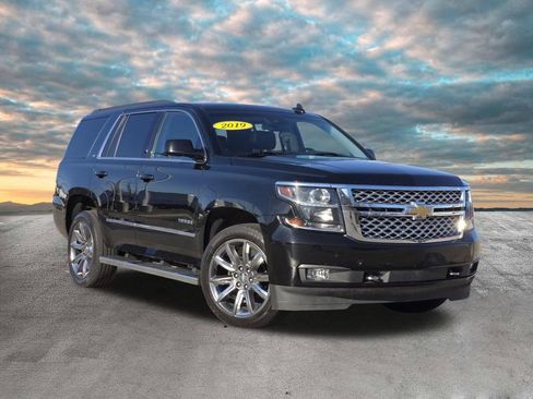 Used 2019 Chevrolet Tahoe LT w/ LT Signature Package image 38