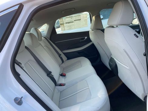 Certified 2025 Hyundai Sonata SE FWD image 32