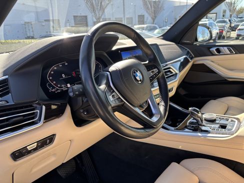 Used 2021 BMW X5 xDrive40i w/ Premium Package image 17