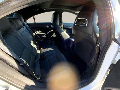 Used 2018 Mercedes-Benz CLA 250 4MATIC image 20