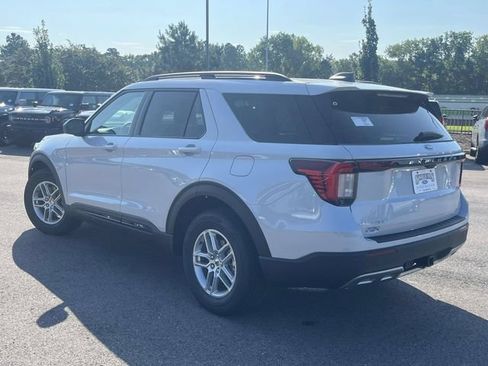 New 2026 Ford Explorer Active w/ Active Comfort Package RWD image 4
