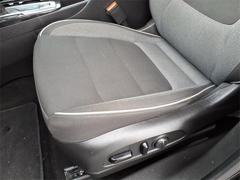 Used 2021 Chevrolet TrailBlazer LT image 16