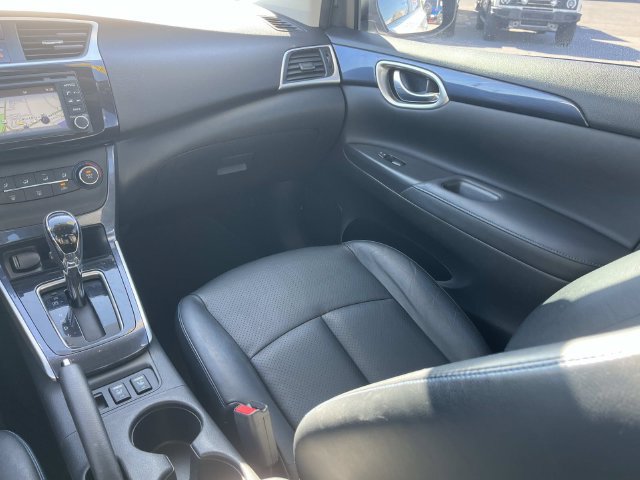Used 2016 Nissan Sentra SR w/ SR Premium Package FWD image 14