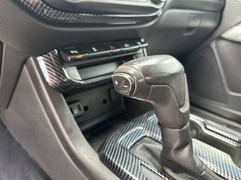Used 2021 Chevrolet Colorado LT w/ Fleet Safety Package image 19