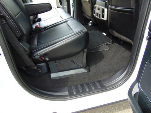Used 2019 Ford F250 Lariat w/ Lariat Ultimate Package AWD/4WD image 15