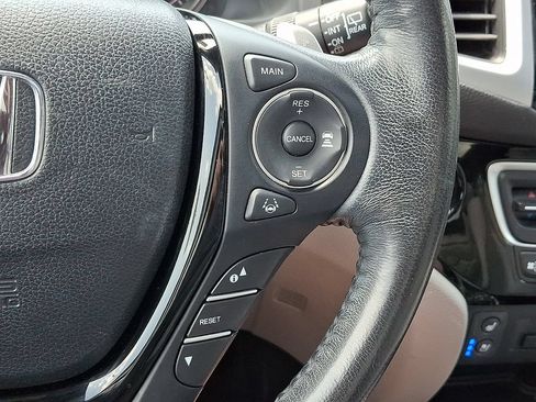 Used 2018 Honda Pilot Elite image 26