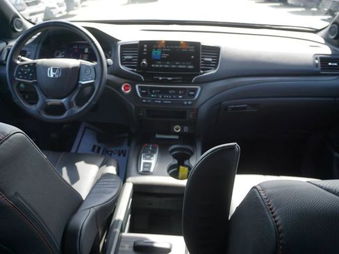 Used 2023 Honda Passport TrailSport image 14