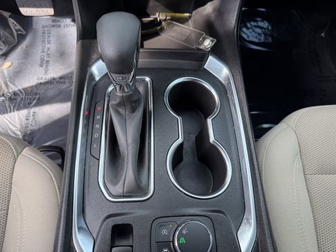 Used 2023 Chevrolet Traverse LS image 28