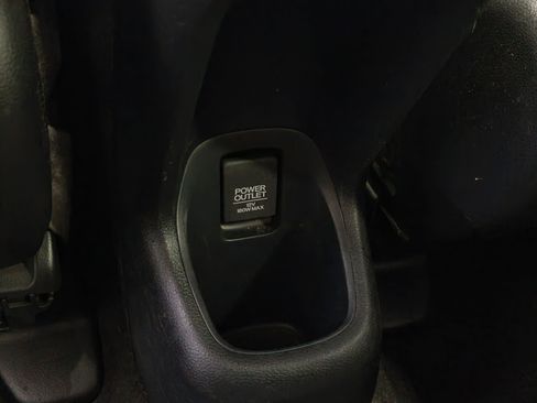 Used 2020 Honda HR-V EX image 12