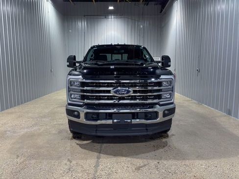 Used 2024 Ford F250 Lariat image 9